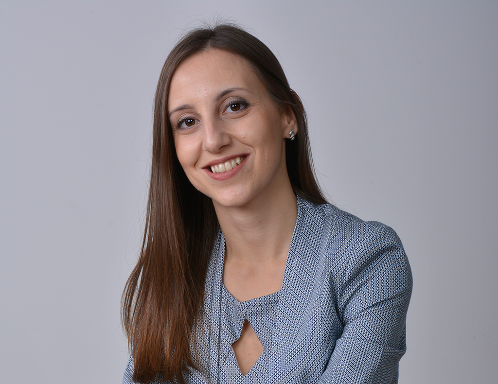 dr. med. Timea Varga